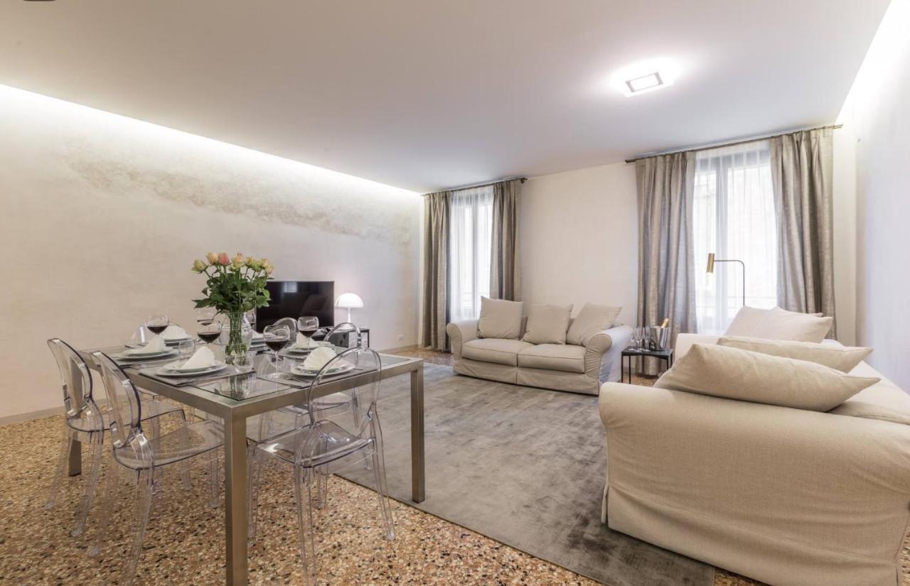 Scaleter - A Fine Luxury In Palazzo With Canal View Apartamento